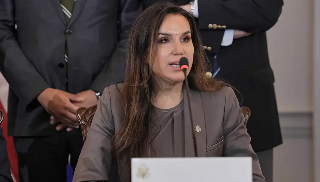 هل اتصلت السفيرة اللبنانية  بالسفير الإسرائيلي بعد حادثة دهس نجله؟