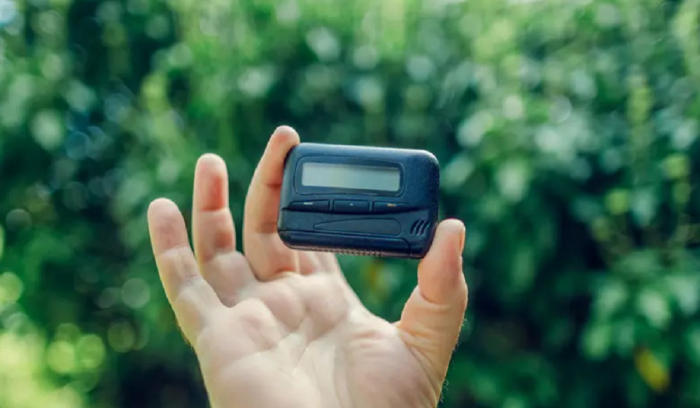 بعد تفجيرات الـ pagers… إيران تحظر أجهزة الاتصال