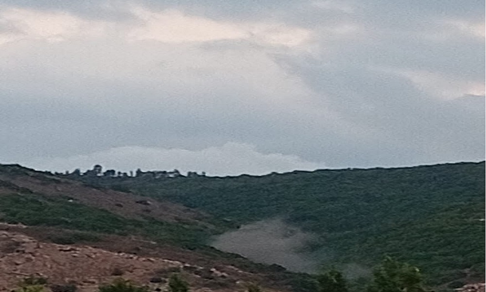 غارة تستهدف منطقة الجرمق العيشية
