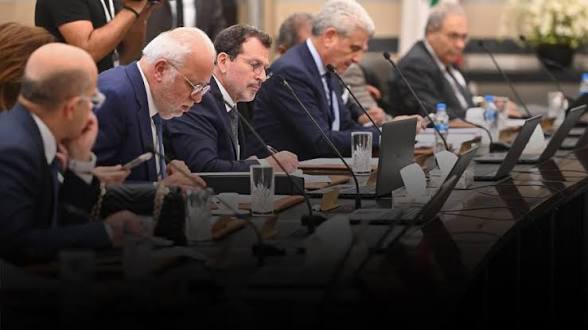 جمود تفاوضي... وتامبا لعبور 