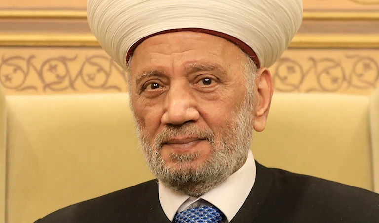 الصراع على دار الفتوى: المفتي يُعانِد وسيناريوهات الخلافة... بانتظار الرياض