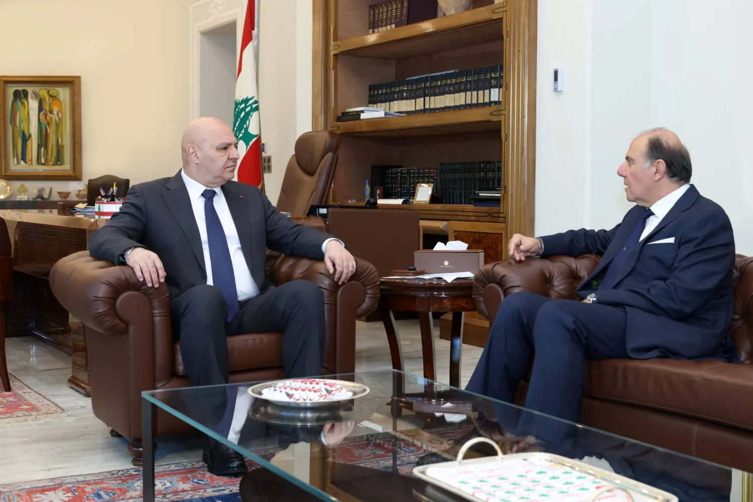 طعن رئاسي يهدد بإعادة لبنان إلى «نقطة الصفر» مع صندوق النقد الدولي<br />
المجلس الدستوري يحسم مصير قانون إصلاح المصارف وسط خلاف على مرجعية إعادة الهيكلة وتوزيع الخسائر وسداد الودائع
