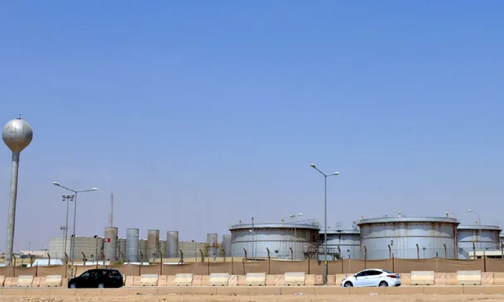 مطار الرياض يدعو المسافرين للتحقق من رحلاتهم