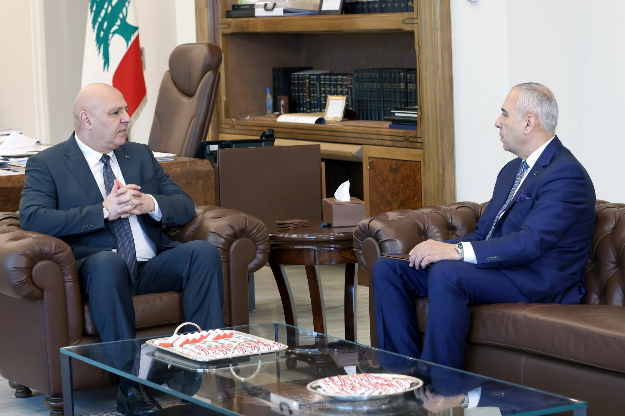 الرئيس عون بحث العلاقات مع تونس وأوضاع كهرباء لبنان والتطورات الأمنية مع قائد الجيش