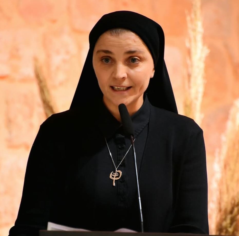 أُنسي الحاج ضيف الندوة العشرين من «صالون فيلوكاليّا الأدبي»