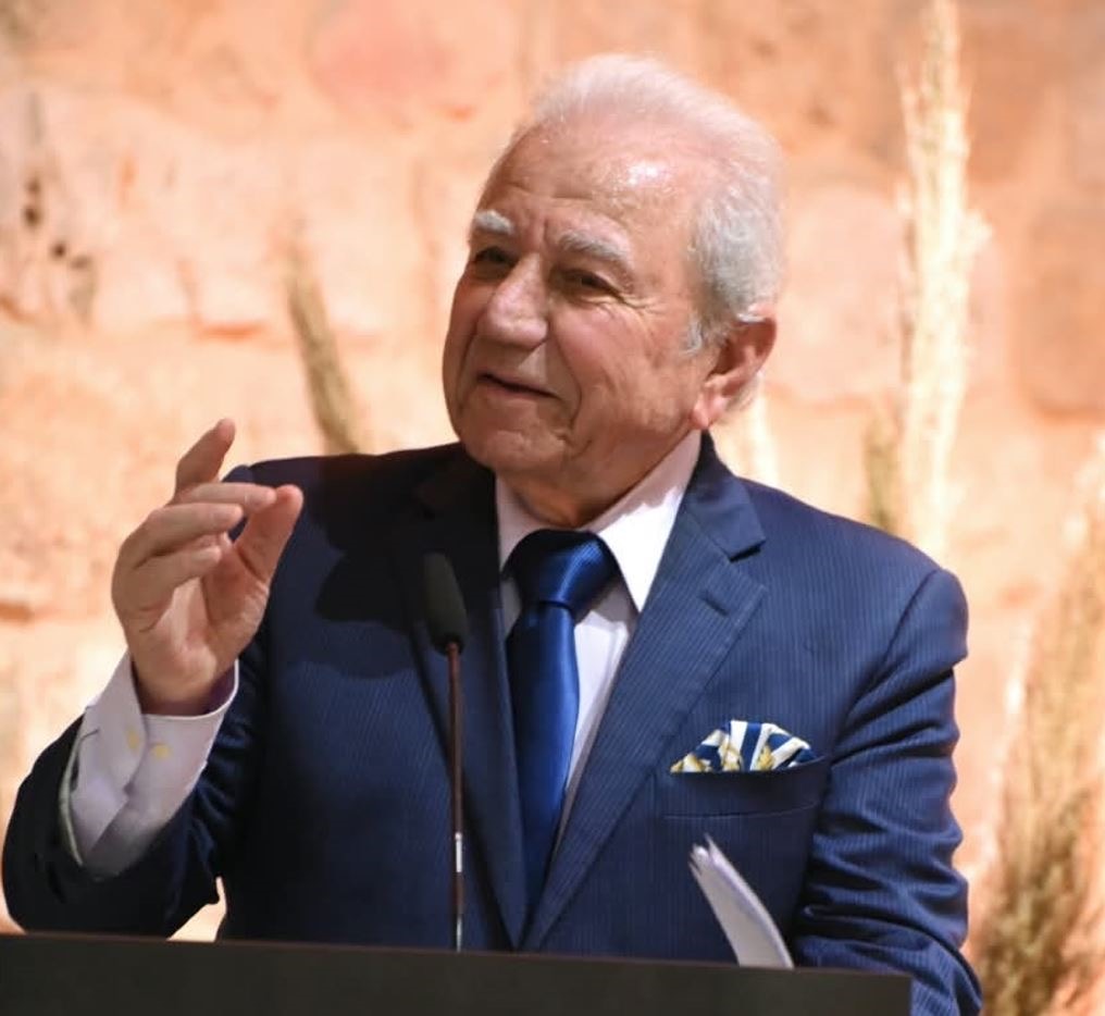 أُنسي الحاج ضيف الندوة العشرين من «صالون فيلوكاليّا الأدبي»