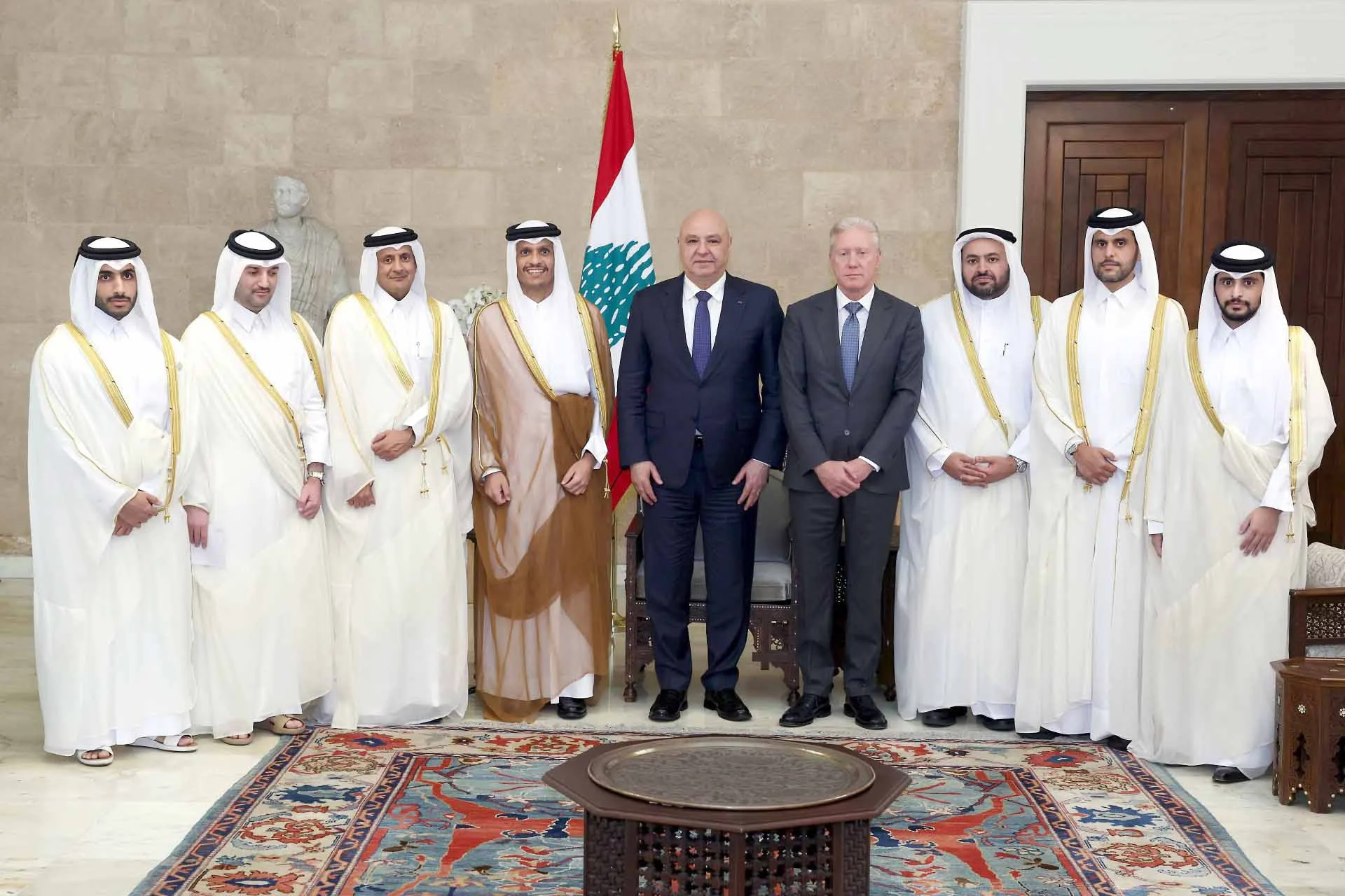 لبنان في عين العاصفة… تسويات تتفجّر وأزمات تنفجر هل تنهي قطر أزمة الكهرباء؟ وزير خارجيّة فرنسا في بيروت اليوم