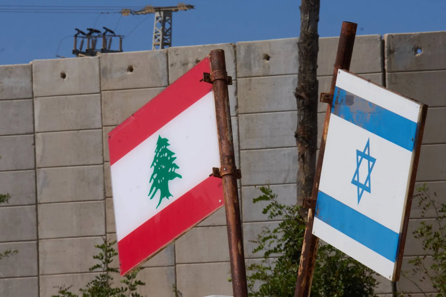 تردّد سياسي لبناني حول إعادة النظر في قانون مقاطعة إسرائيل
رغم الضغوط الأميركية... معارضو «حزب الله» يرونه سابقاً لأوانه