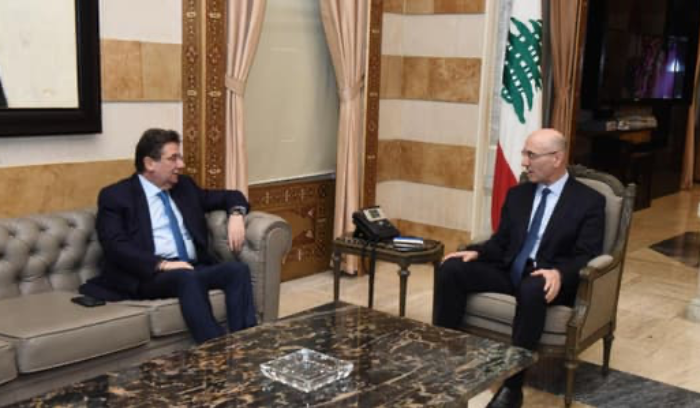 لقاء بين وزير الداخلية وكنعان... وهذا ما بحثاه