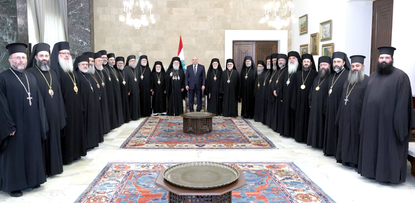 الرئيس عون يلتقي وفد سينودس الأرثوذكس ويترأس اجتماعاً لانتقال أوجيرو إلى ليبان تيليكوم : التفاوض يهدف إلى الانسحاب الإسرائيلي وتحرير الأسرى وعودة النازحين