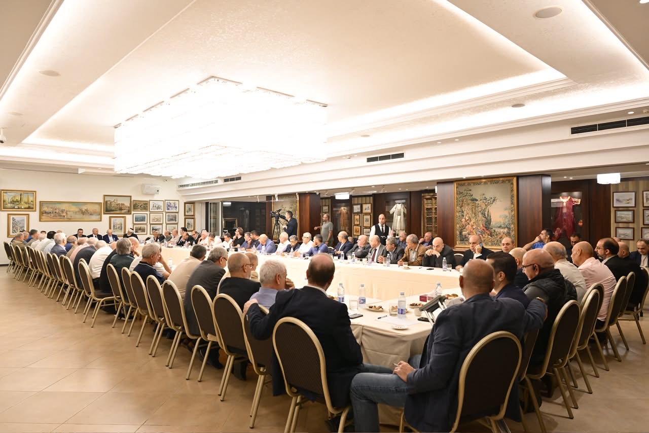 منتدى حوار بيروت يستنكر تحركات الحزب ويدعم مواقف سلام وعون