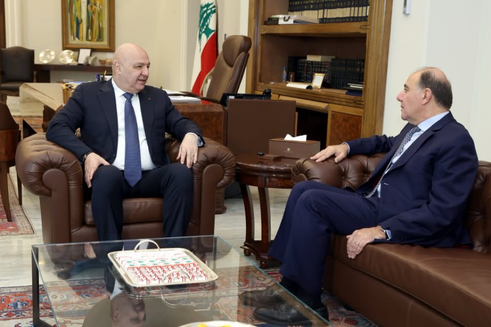 الرئيس عون التقى حاكم مصرف ابنان وسفير الكويت وبرناسكوني ويشدّد على الاستقرار النقدي والإصلاح المصرفي وحماية حقوق المودعين