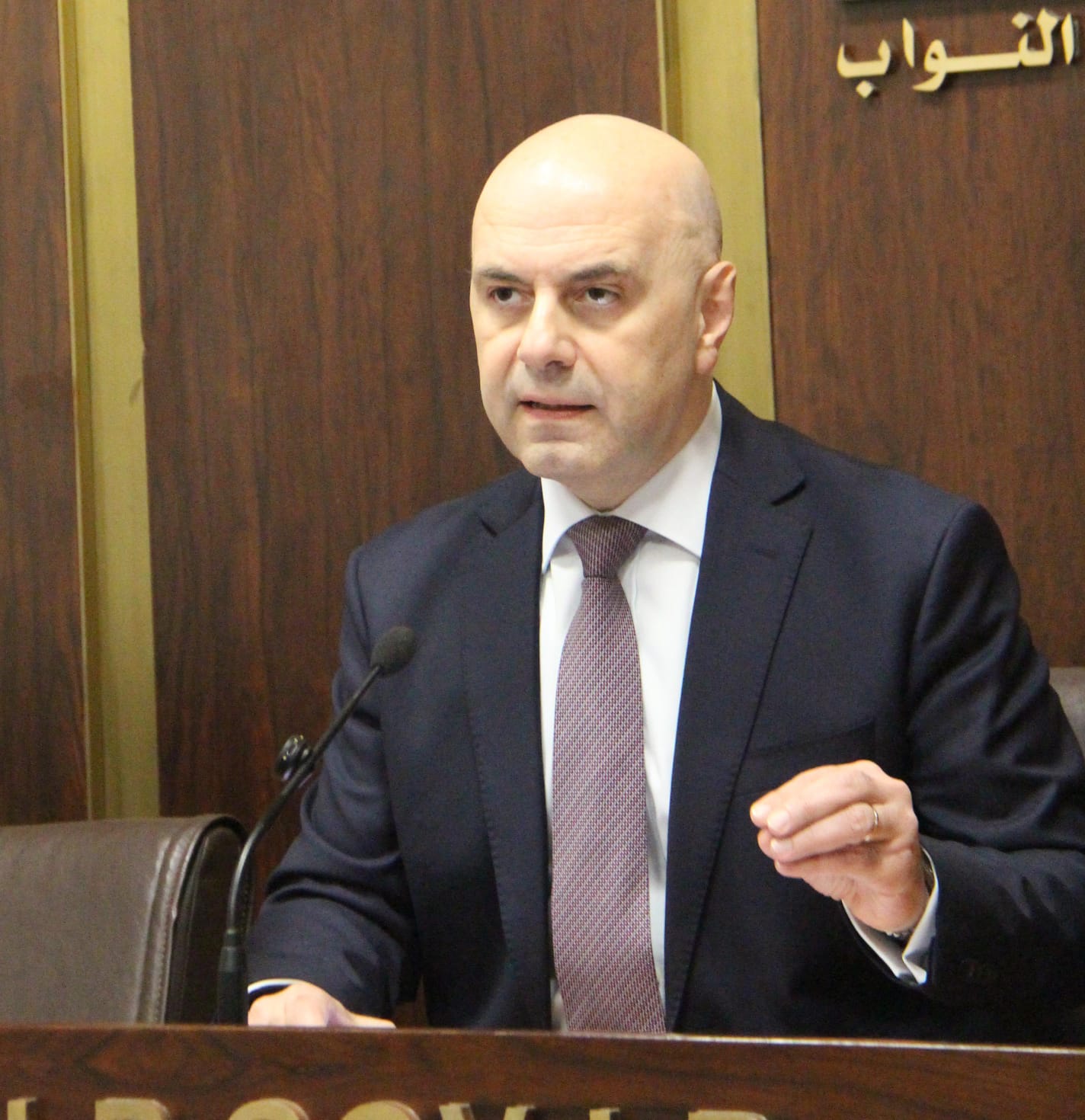 حاصباني: من أعطى حزب الله حق تحديد شروط عمل الأجهزة الأمنية وتنفيذ القرارات القضائية؟