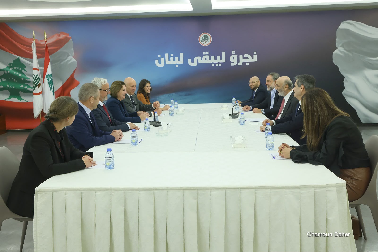 جعجع يبحث مع وفد برلماني فرنسي أوضاع مسيحيي الشرق وسبل دعم سيادة لبنان واستقراره