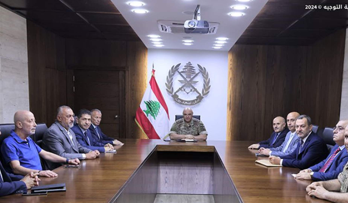 قائد الجيش يبحث مع وفد تجمّع العسكريين المتقاعدين أوضاعهم لتأمين الحلول المناسبة