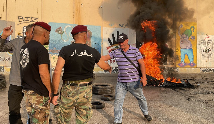 رواتب القطاع العام والمتقاعدين بالأرقام: قبل الأزمة وبعدها