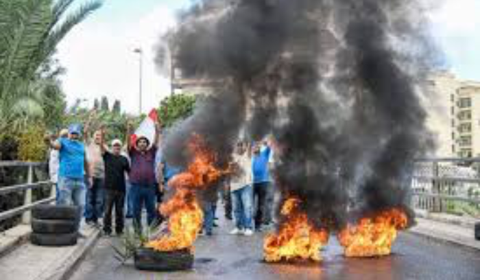 جبهة الشمال تحدد مصير نتانياهو... انتشار روسي في تلال القنيطرة<br />
العسكريون المتقاعدون: مصالح واعمال الوزراء اهداف مشروعة