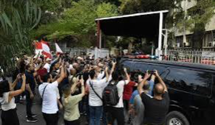 تصعيد مع سنة أولى حرب.. وحزب الله: لا عودة للمستوطنين قبل وقف حرب غزة<br />
«قطوع الموازنة» على محك الإجراءات اليوم.. ومنازلة قضائية تنتهي بتوقيف سلامة