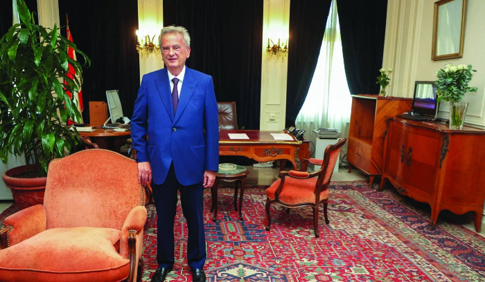 القضاء اللبناني يبقي رياض سلامة موقوفاً ويرحّل استجوابه إلى الاثنين<br />
الحجار رفض طلب غادة عون التحقيق معه في ملفات مالية