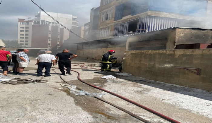 ماس كهربائي يتسبب بحريق كبير في عين الرمانة