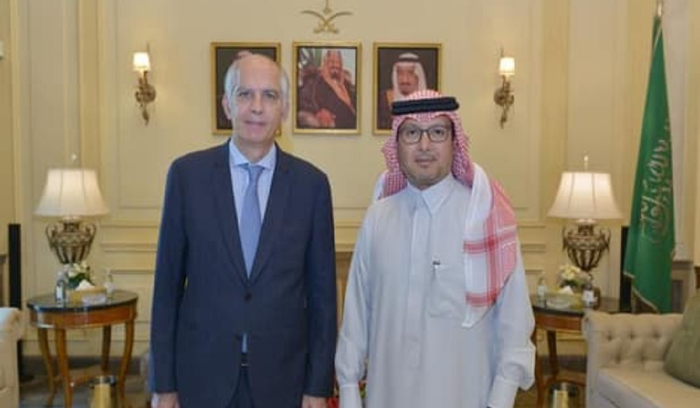 آخر المستجدات بين بخاري والسفير الفرنسي