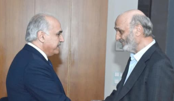 أبو الحسن موفداً من جنبلاط إلى جعجع : للحفاظ على أفضل العلاقات في المناطق