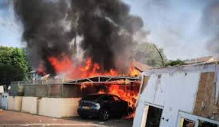 حراك اميركي لـ«شراء الوقت».. والمقاومة لن تقدم ضمانات<br />
الدمار في «كتسرين» صادم... ولا اقرار لخطة الحرب الشاملة<br />
تشاؤم في «المركزي» إزاء تجنب خطر «اللائحة الرمادية»؟