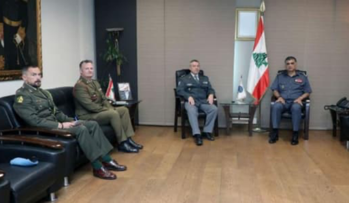 عثمان بحث ورئيس بعثة الأمم المتّحدة لمراقبة الهدنة في الأوضاع