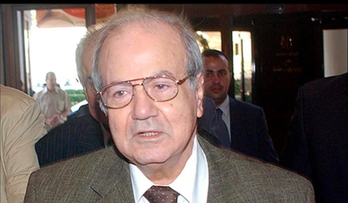 الموت يغيب مسؤولاً فلسطينياً بارزاً وعباس نعاه