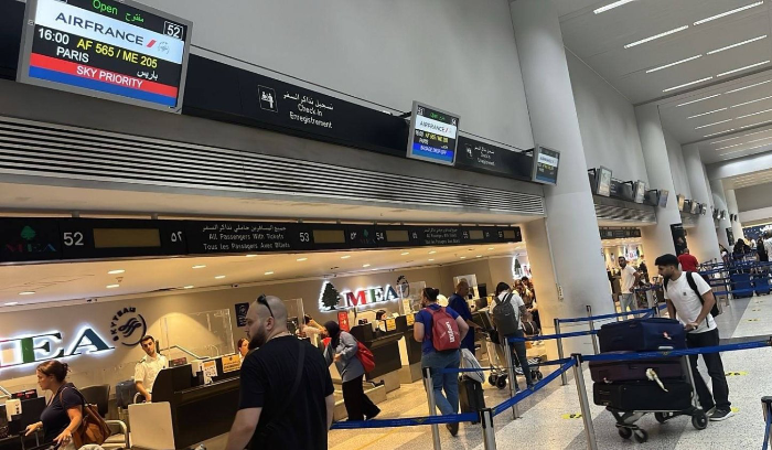 مطار بيروت يحاول «التأقلم مع التهديدات» ويستأنف جزءاً من نشاطه<br />
مؤشرات إيجابية عكستها عودة رحلات «الخطوط الفرنسية»