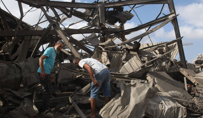 تصاعد المواجهات في جنوب لبنان ومصير الجبهة معلق على مفاوضات الهدنة<br />
مقتل 10 سوريين بغارة إسرائيلية قرب النبطية