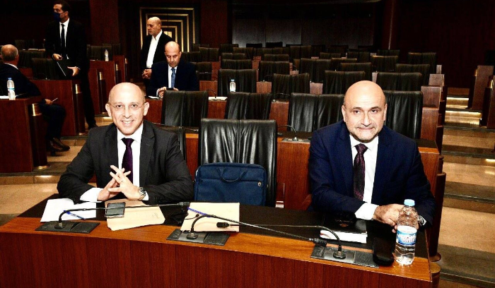 قيادة «التيار الوطني الحر» تحاول استيعاب تداعيات الإقالات والاستقالات<br />
نائب يتحدث عن عشرات الاستقالات من التيار