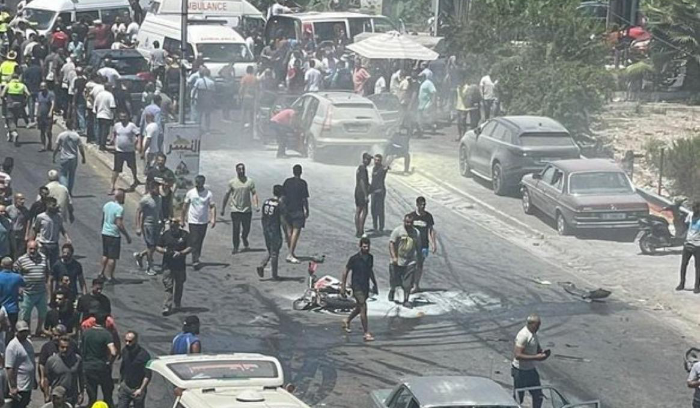 إصابة خمس أشخاص بجروح في استهداف الطيران الإسرائيلي سيارة في صور