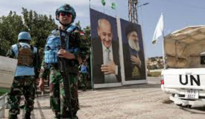 التمديد «لليونيفيل» يلاقي القواعد اللبنانية لمرحلة الاستقرار الطويل في الجنوب<br />
قبرص على خط ترحيل الرعايا الأوروبيين.. والاحتلال يغتال قيادياً من حماس في صيدا