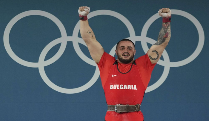 لبناني يحرز ميدالية ذهبية في أولمبياد باريس