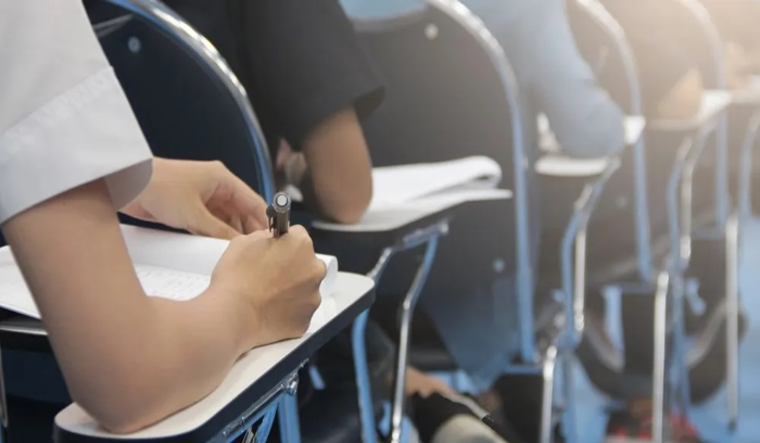 إليكم موعد الدورة الاستثنائية للإمتحانات الرسمية