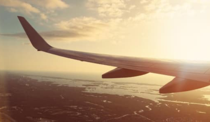 إيران تحذر الطيارين من التحليق في مجالها الجوي