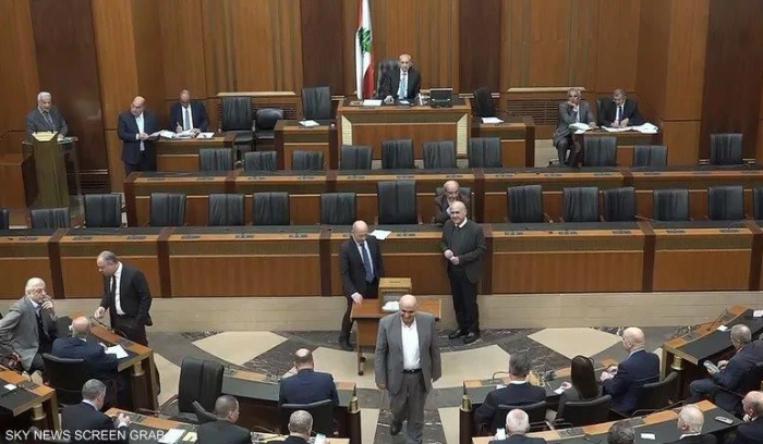 المعارضة مصدومة وبري يرفض 