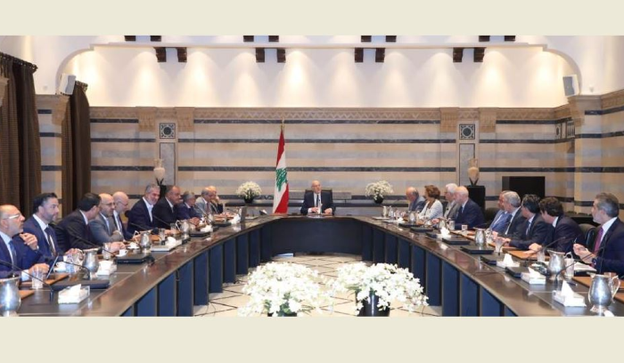 تسوية سياسية «جزئية» تسمح بقبول ضباط في الكلية الحربية بلبنان<br />
وزير الدفاع مستمر في منع تعيين رئيس لأركان الجيش