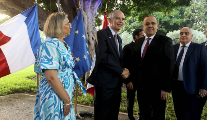 باريس: إنتخاب الرئيس أمر ملحّ.. ولندن لمنع توسيع الحرب