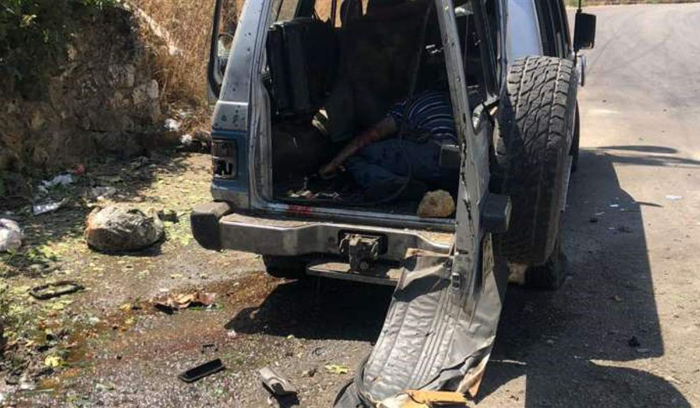 العثور على جثتين مصابتين  بطلقات نارية داخل سيارتهما