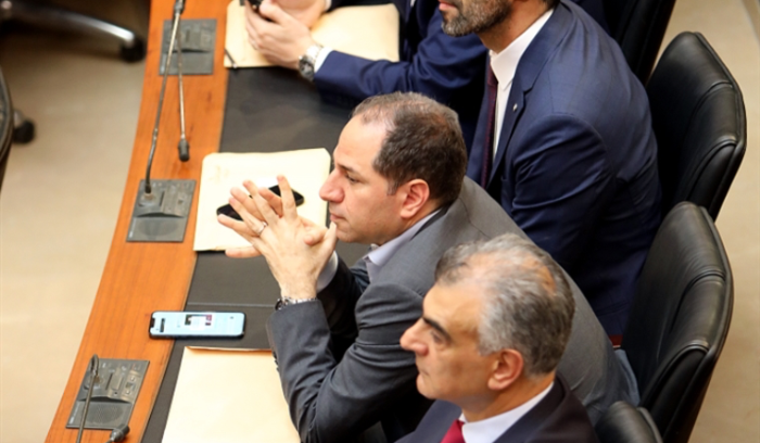 إقتراحا المعارضة: المشكلة في الآلية لا في المرشح