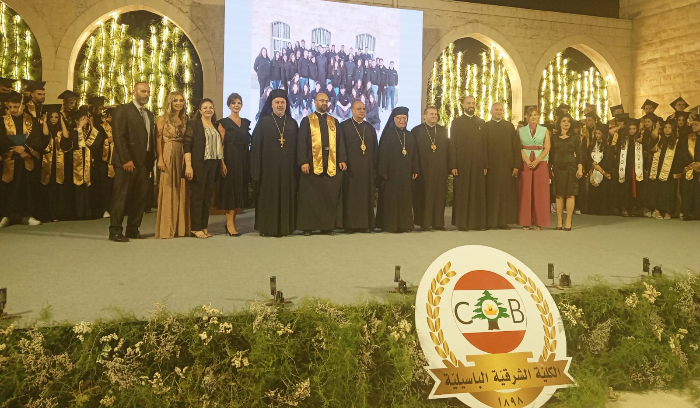 العبسي في تخريج طلاب الكلية الشرقية : لتزويد الطالب بتربية اخلاقية ووطنية