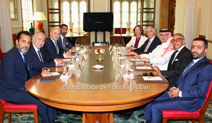 المعارضة تفتح منفذاً رئاسياً لتشاور بلا أعراف