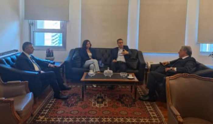 الخوري تابع موضوع هجرة السوريين إلى لبنان وتداعياتها