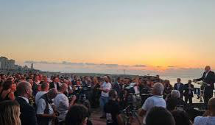 «هدف سياحي» في مرمى التوتر.. وتناقض أميركي بين رفض الحرب وعدم السفر إلى لبنان<br />
زكي يتراجع والمعارضة لإعلان الطوارئ في الجنوب.. و«موعد ألماني» للهجوم العسكري