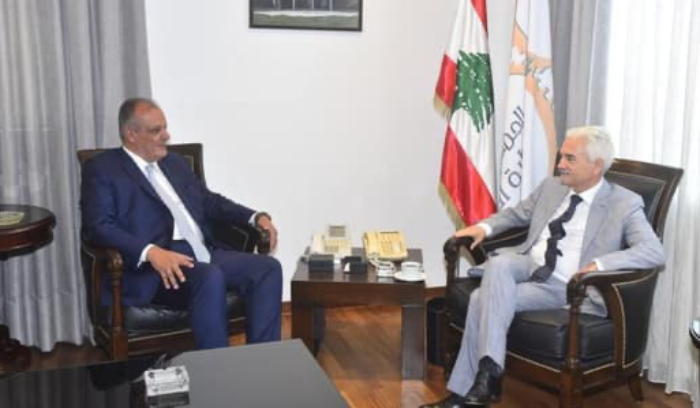 بوشكيان عرض مع السفير الإيطالي لتطوير العلاقات