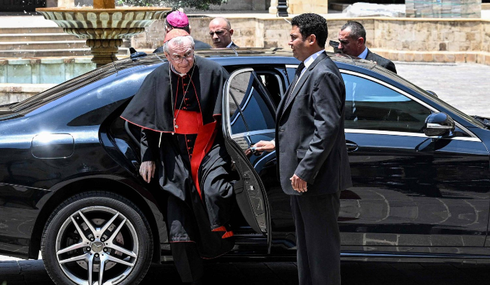 البابا فرنسيس قلق من الشغور الرئاسي في لبنان<br />
أمين سر الفاتيكان تحدث عن «عقد داخلية»... والحل يبدأ من مقرّ بري