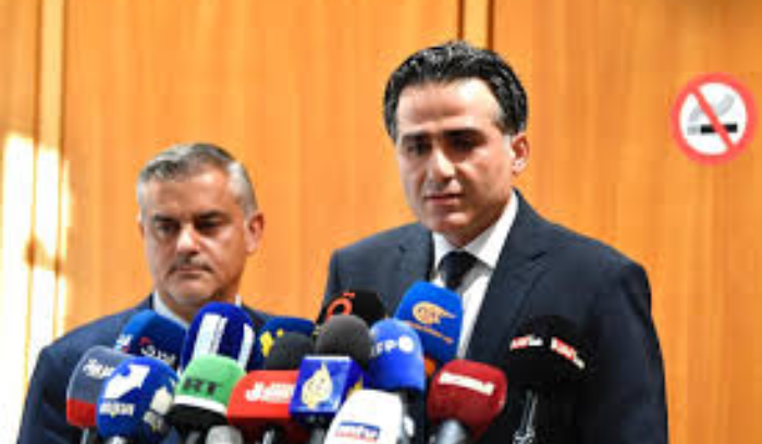 إستنفار لبناني للتصدي للحملة المشبوهة ضد مطار بيروت<br />
الموفد البابوي في بيروت بمهمة سياسية - كهنوتية.. وتبدُّل في تكتيك المقاومة بإستهداف المواقع