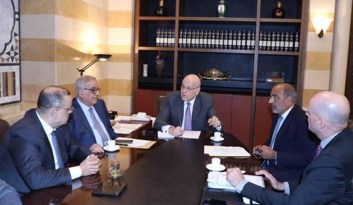 لبنان يهدّد باللجوء إلى «الخطة ب» لمعالجة أزمة اللاجئين السوريين<br />
إذا لم تسلّمه «المفوضية» «الداتا» الكاملة